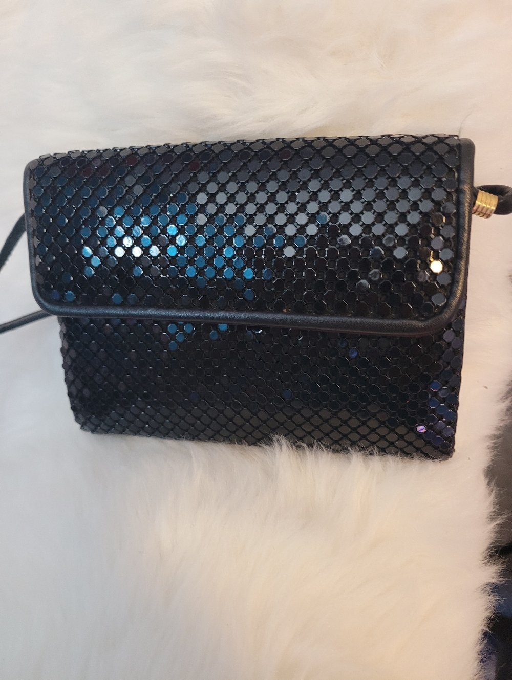Elegant Vintage Black Mesh Evening Clutch with Cross Body Strap